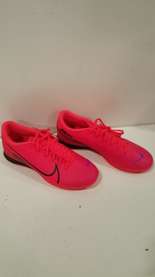 indoor soccer shoes size 5.5